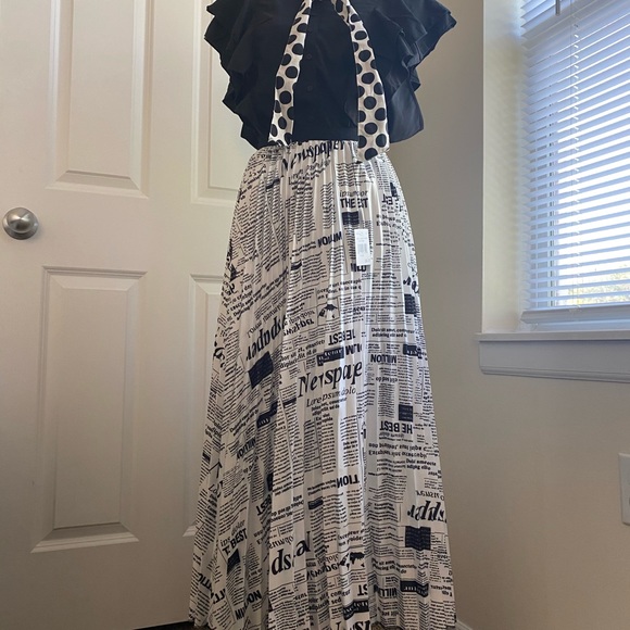 2 Piece.... - Picture 2 of 3